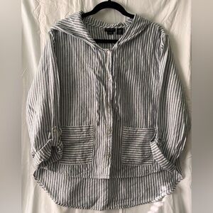 Tahari Hooded Linen Long Sleeved Button-Up Size M